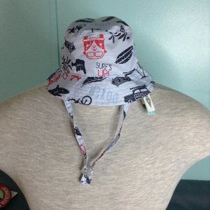 bucket kai blue baby hat 0-12 M new with tags has a chinstrap dozer